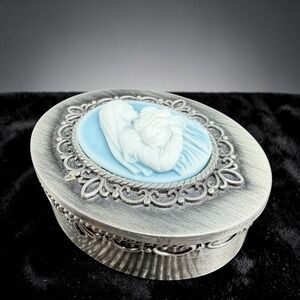 CB Mother and Child Cameo Trinket Box Silver Tone Blue Oval Jewelry Case